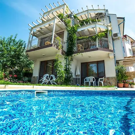 The Poolhouse *
