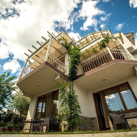 Appartement The Poolhouse Slantchev Briag