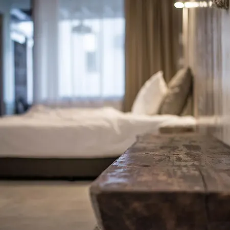 The Poolhouse Appartement *