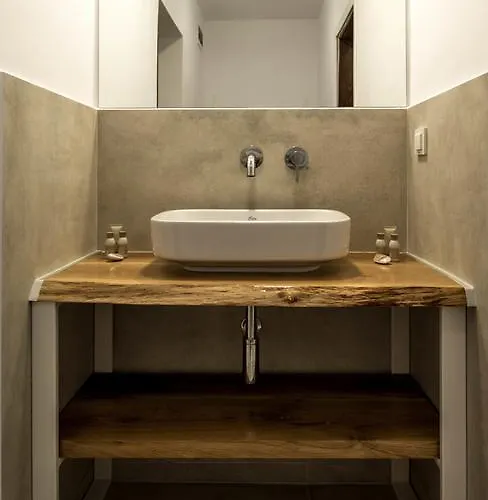 The Poolhouse * 阳光海滩