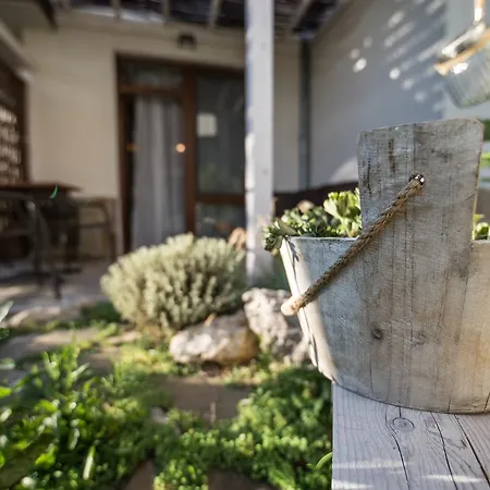 The Poolhouse * ساني بيتش